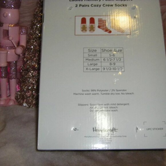 Pink Gingerbread Fuzzy Slippers & Socks *3 Piece Set* Women's Sizes Boxed - Picture 8 of 9